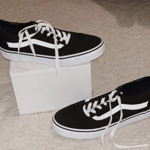 Black lace up vans